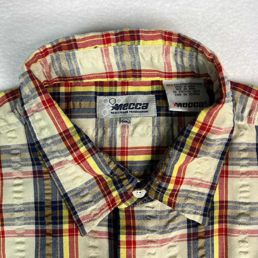 Mecca Mens XL Plaid Button Down Shirt Long Sleeve Textured Seersucker Red Y2K - Picture 2 of 7